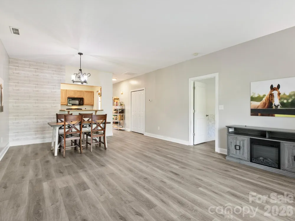 93 Foxden Drive #102 Fletcher, NC 28732