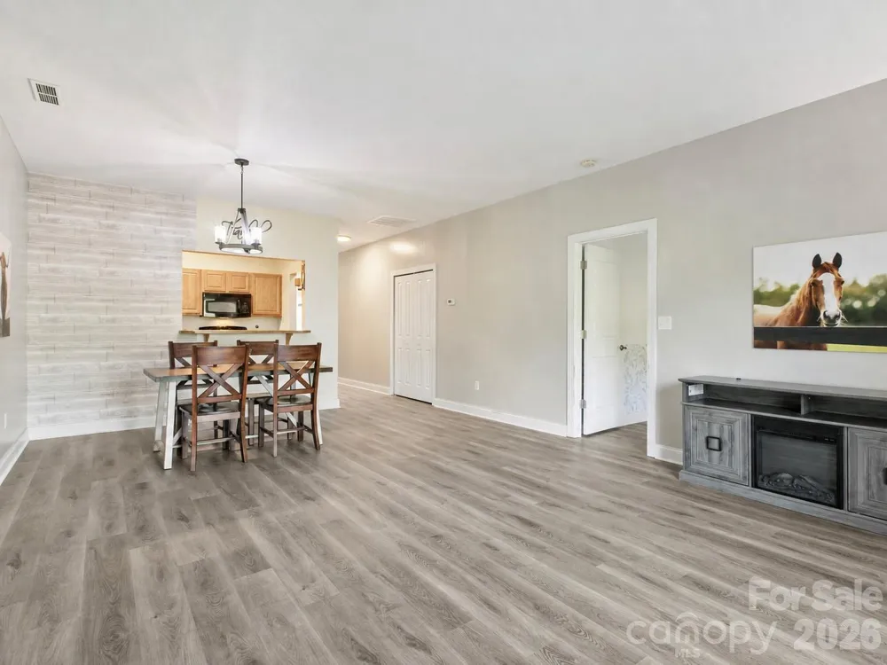 93 Foxden Drive #102 Fletcher, NC 28732