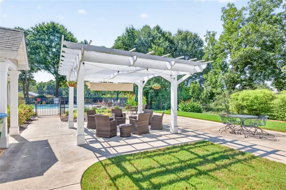 832 Hidden Hollow Circle Commerce, GA 30529