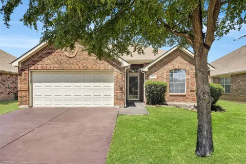 821 Austin Lane
