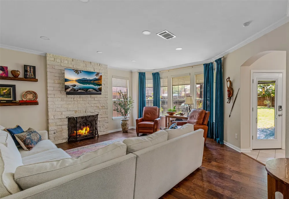 2045 Hillcroft Drive Rockwall, TX 75087