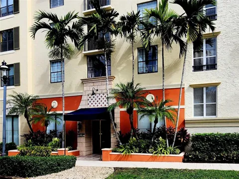 720 S Sapodilla Avenue #413