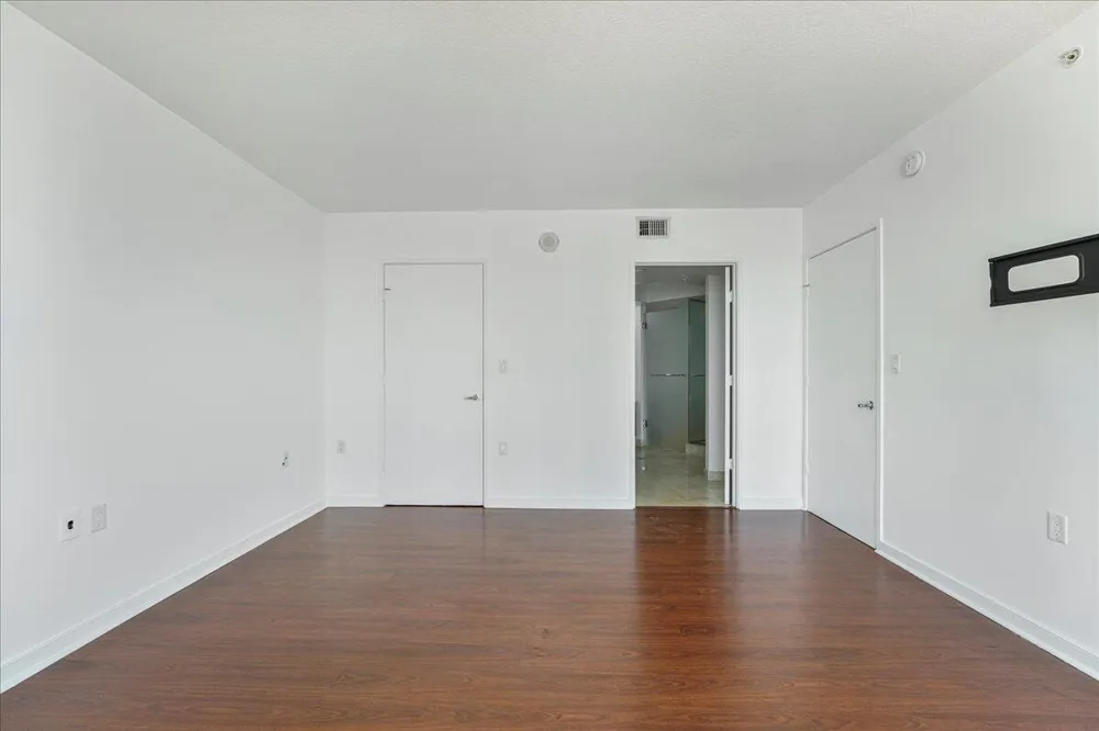 200 SUNNY ISLES BOULEVARD #2-1701 Sunny Isles Beach, FL 33160