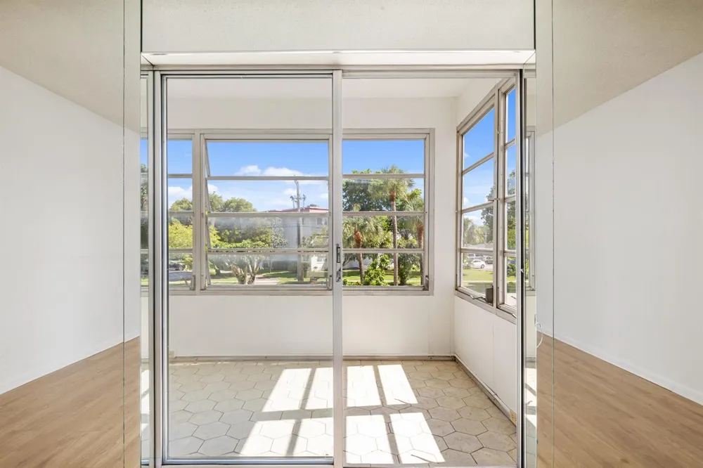 4851 NW 21st Street #203 Lauderhill, FL 33313