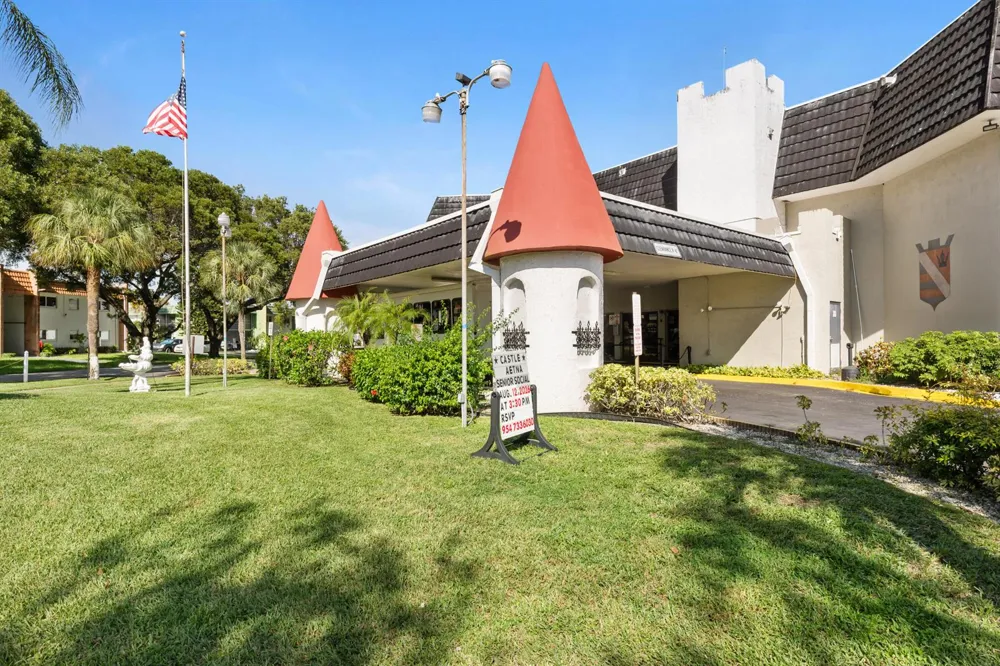 4851 NW 21st Street #203 Lauderhill, FL 33313