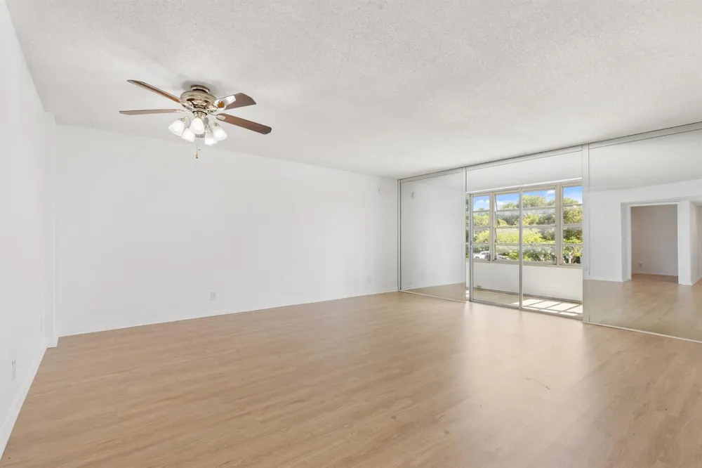 4851 NW 21st Street #203 Lauderhill, FL 33313