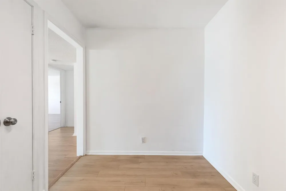 4851 NW 21st Street #203 Lauderhill, FL 33313