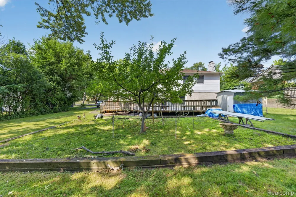 5369 W Bloomfield Lake Road West Bloomfield Charter Township, MI 48323