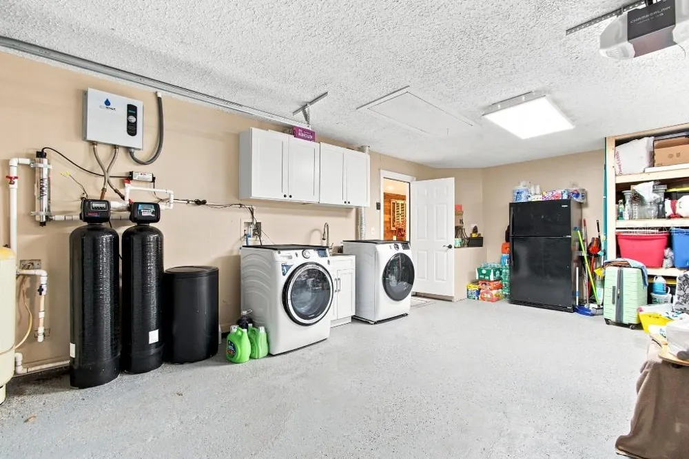 17933 EAGLE LANE Lutz, FL 33558