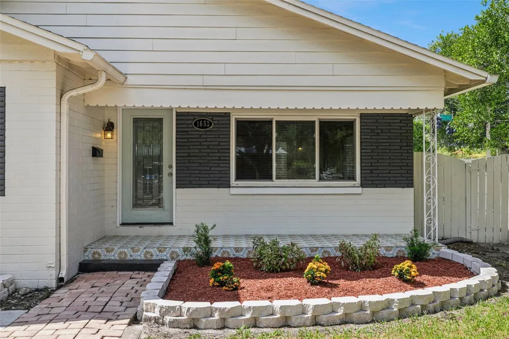 1652 BERKSHIRE AVENUE Winter Park, FL 32789