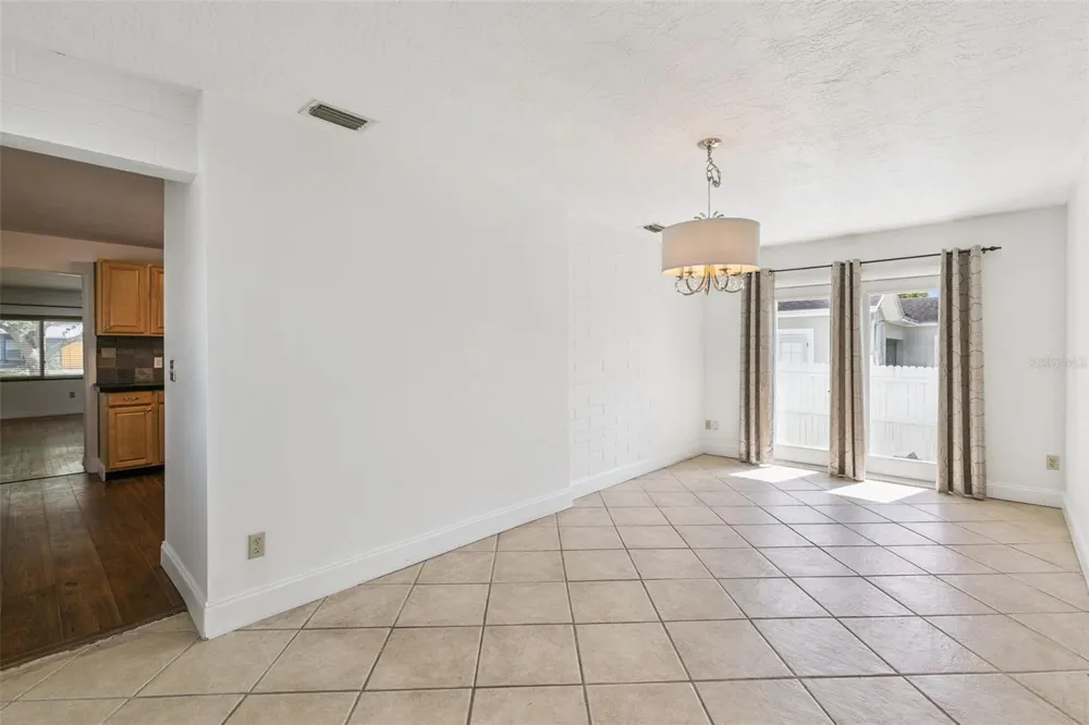 1652 BERKSHIRE AVENUE Winter Park, FL 32789