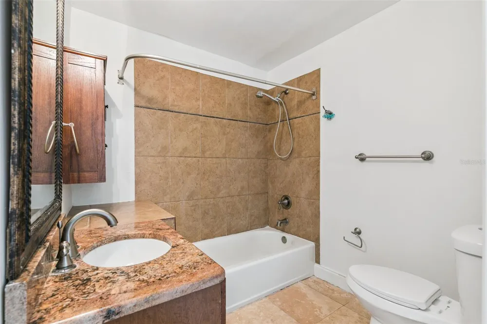 1652 BERKSHIRE AVENUE Winter Park, FL 32789