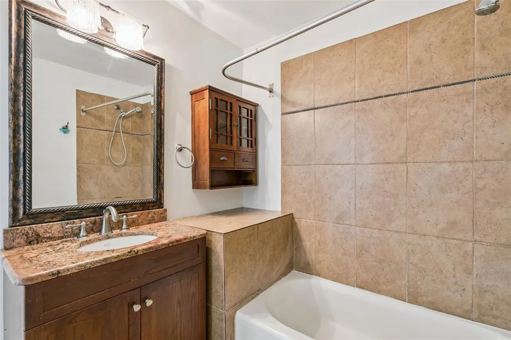 1652 BERKSHIRE AVENUE Winter Park, FL 32789