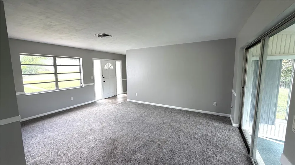 658 ELGROVE DRIVE Deltona, FL 32725