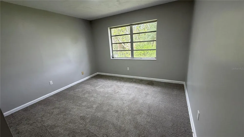 658 ELGROVE DRIVE Deltona, FL 32725