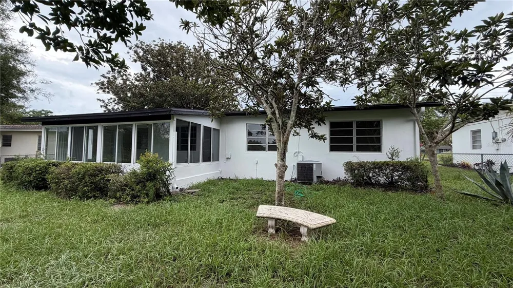 658 ELGROVE DRIVE Deltona, FL 32725