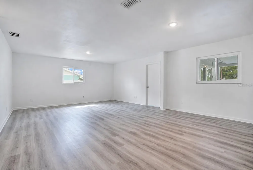 205 FERN ROAD Winter Haven, FL 33880