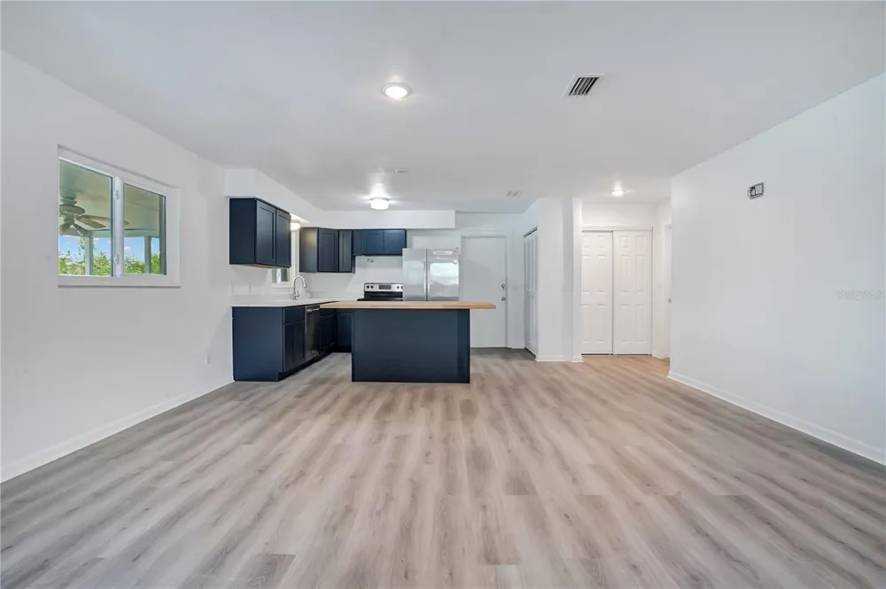 205 FERN ROAD Winter Haven, FL 33880