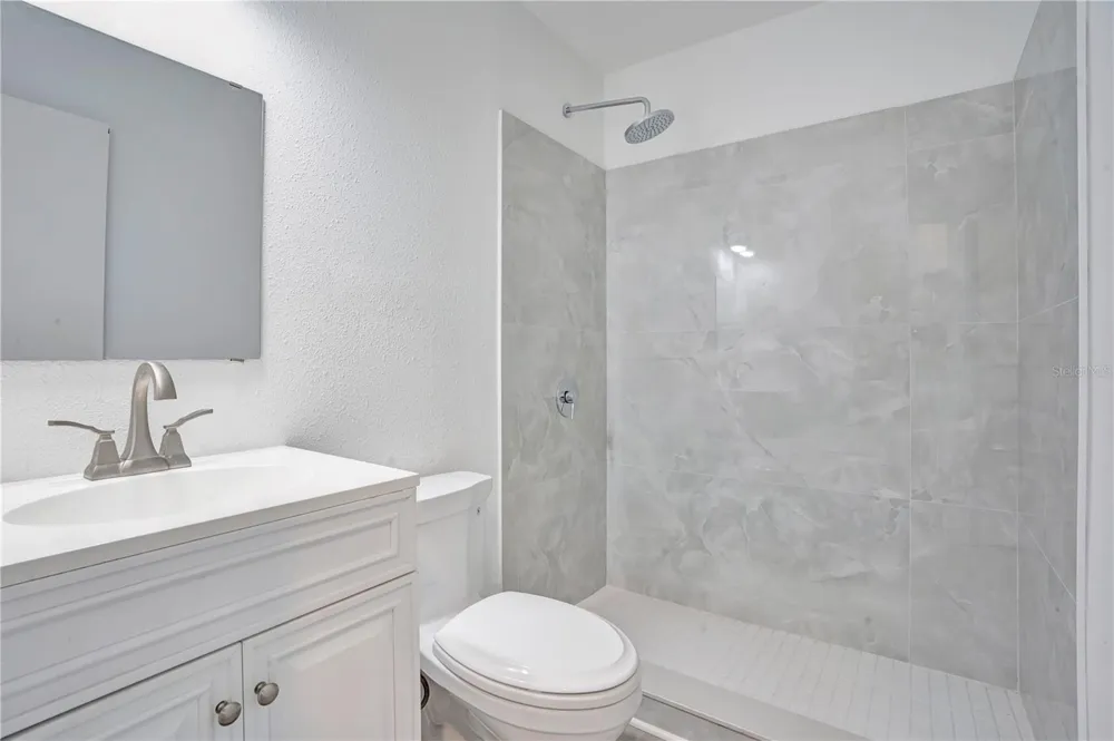 205 FERN ROAD Winter Haven, FL 33880