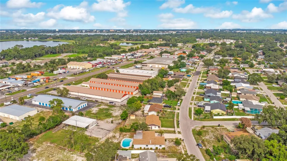 205 FERN ROAD Winter Haven, FL 33880