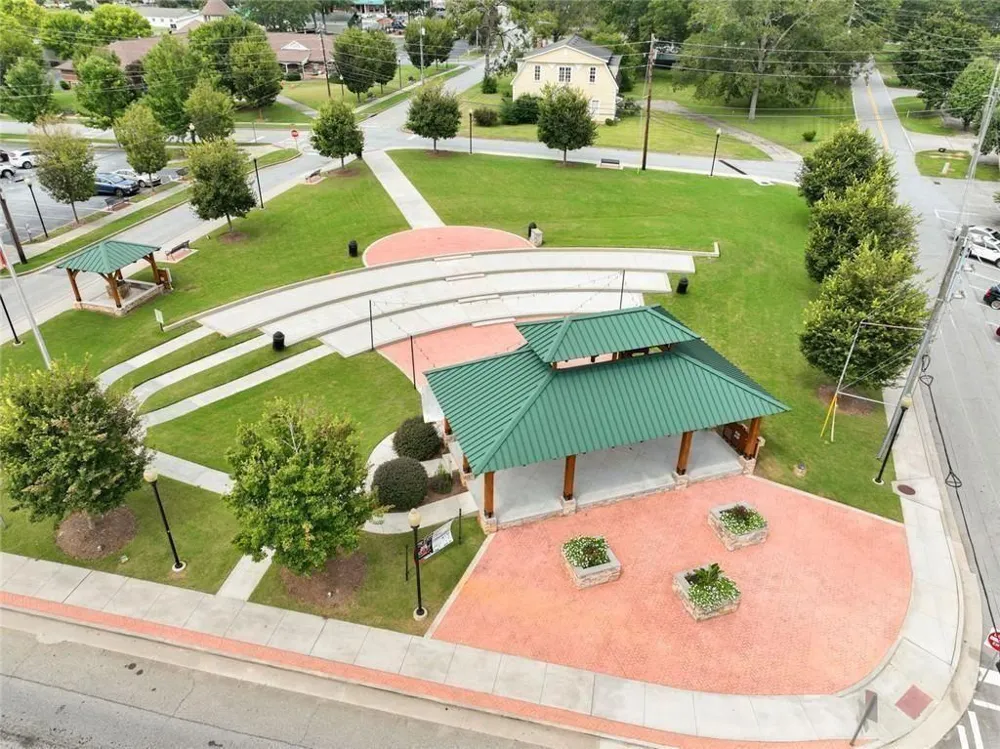 138 Alameda Street #101 Loganville, GA 30052