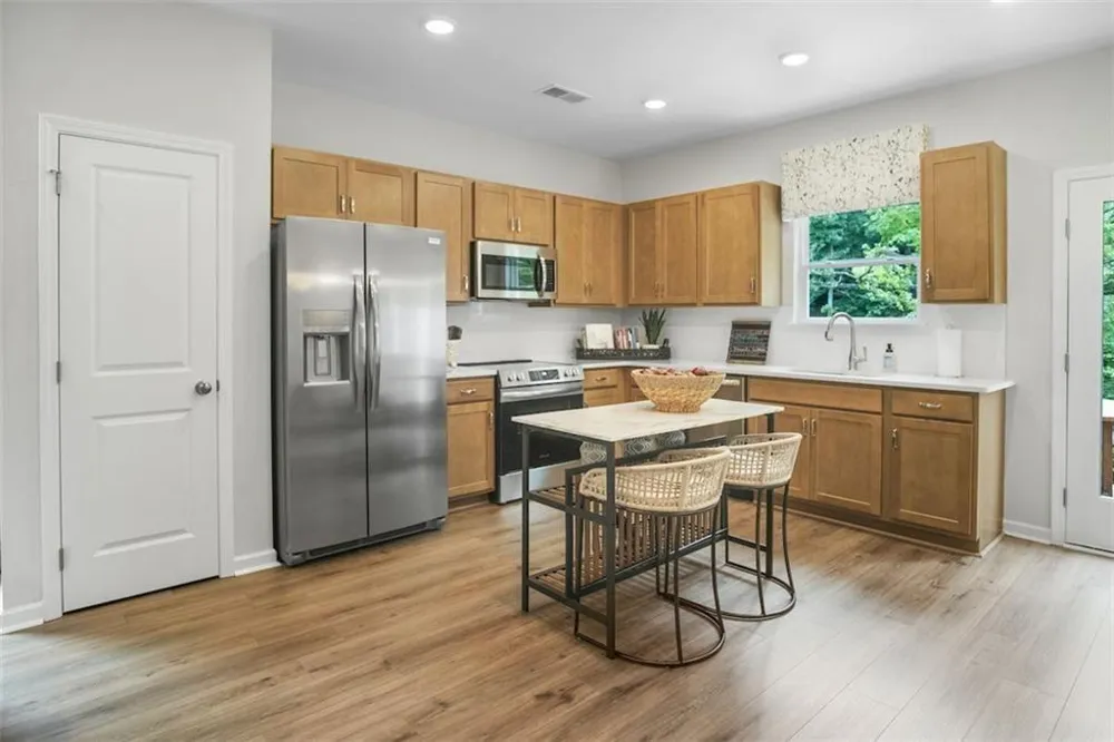 138 Alameda Street #101 Loganville, GA 30052