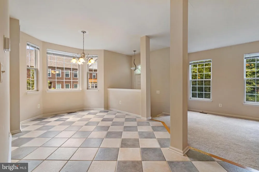 4109 LECLAIR COURT Fairfax, VA 22033