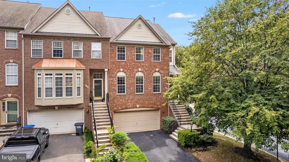 4109 LECLAIR COURT Fairfax, VA 22033