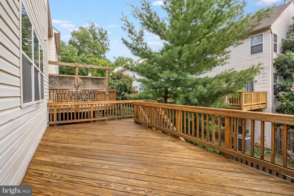 4109 LECLAIR COURT Fairfax, VA 22033