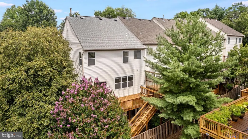 4109 LECLAIR COURT Fairfax, VA 22033