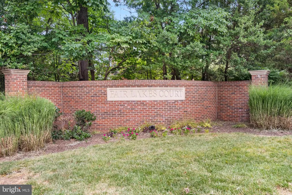 4109 LECLAIR COURT Fairfax, VA 22033