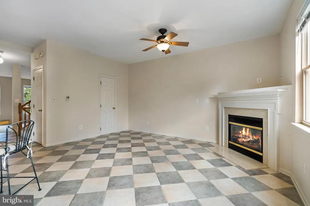 4109 LECLAIR COURT Fairfax, VA 22033