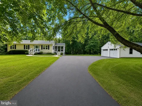 5401 COVE VIEW DRIVE