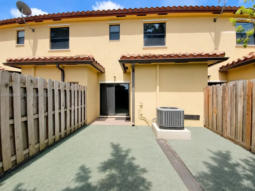 413 SE 32nd Ter #413 Homestead, FL 33033