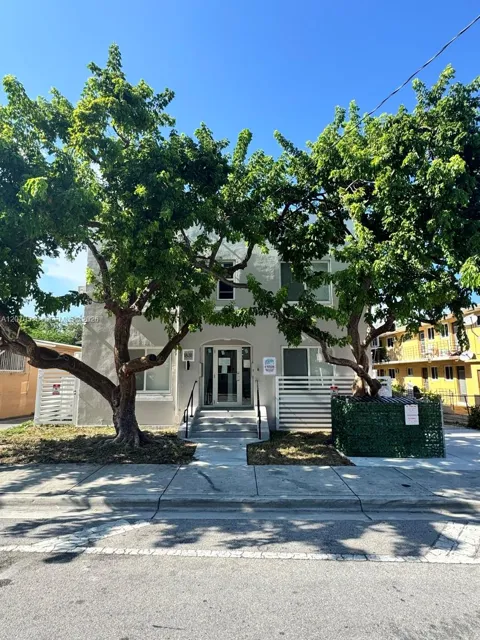 1631 NW 3 St #5