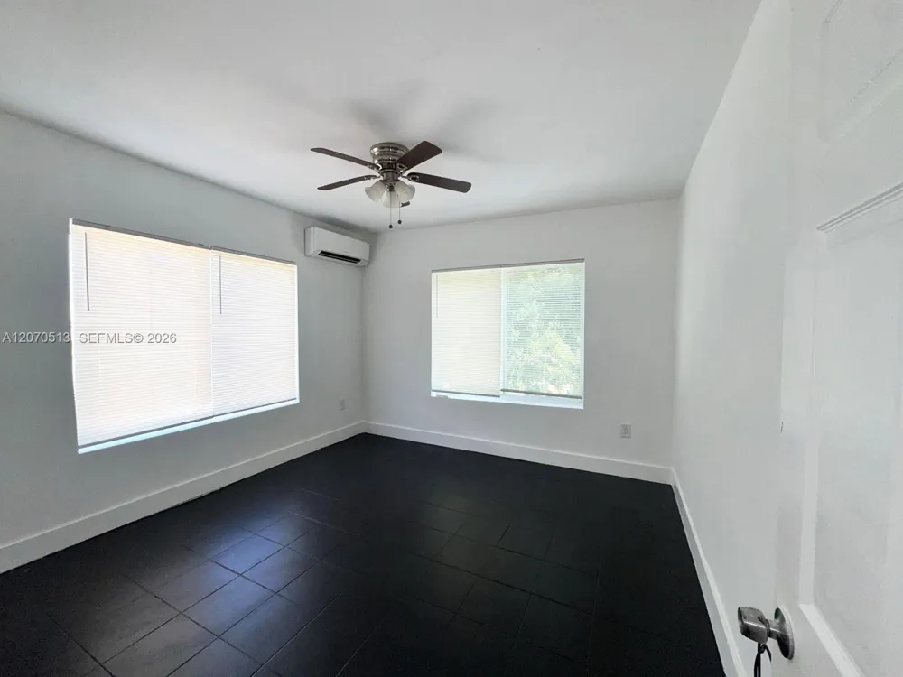 1631 NW 3 St #5 Miami, FL 33125