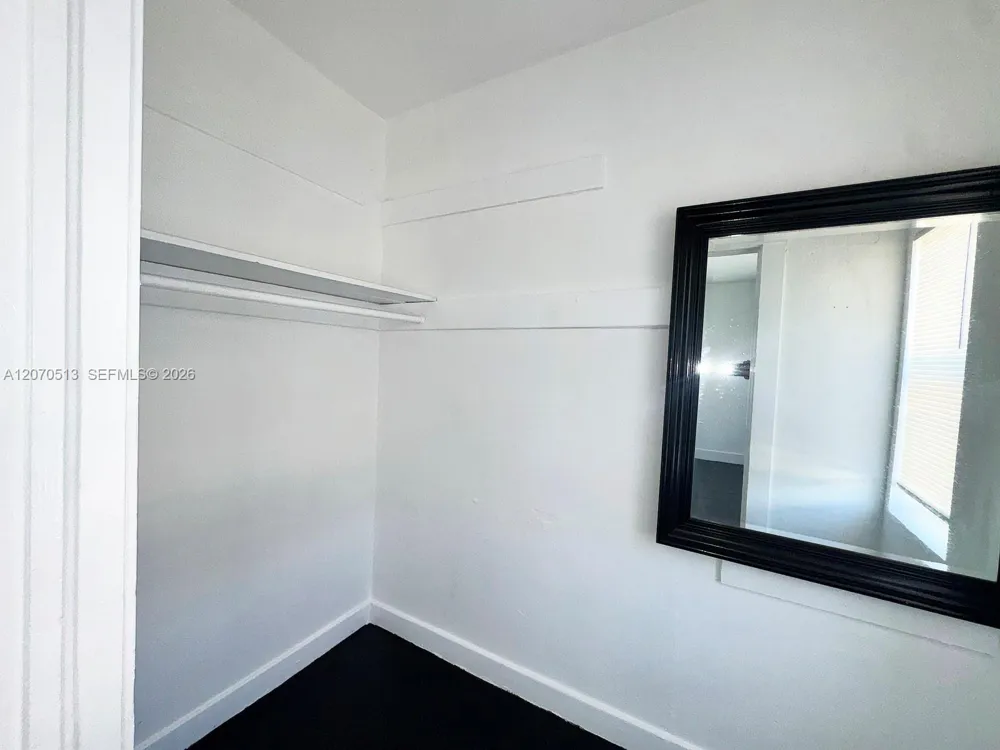 1631 NW 3 St #5 Miami, FL 33125
