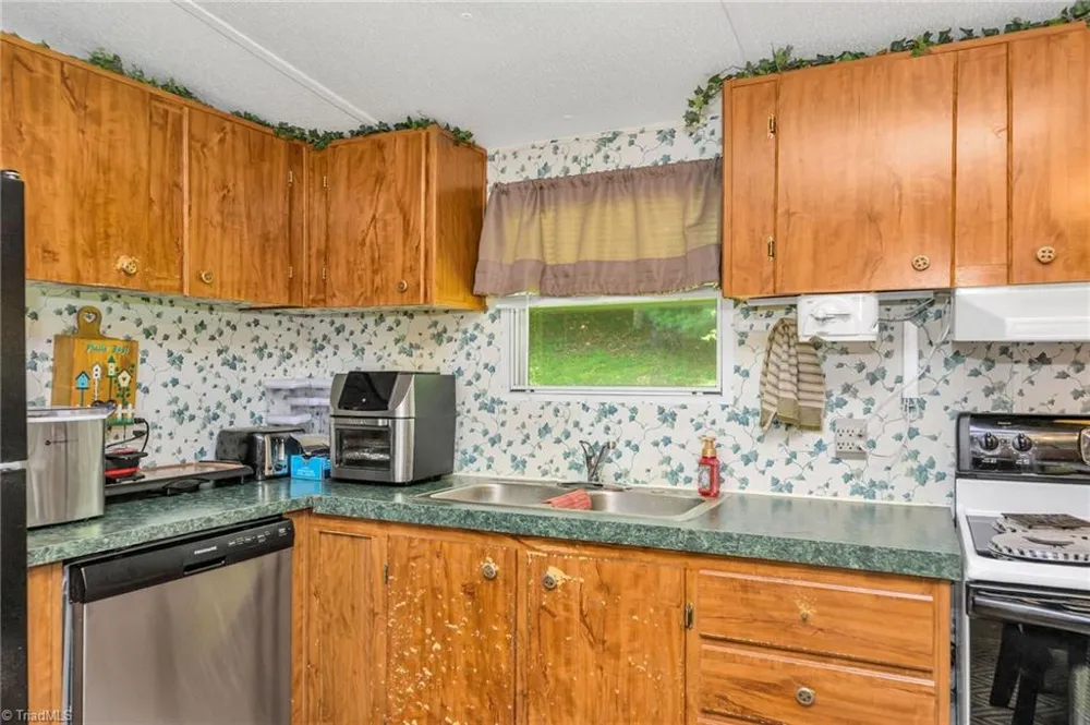 8112 NC Highway 16 Millers Creek, NC 28651