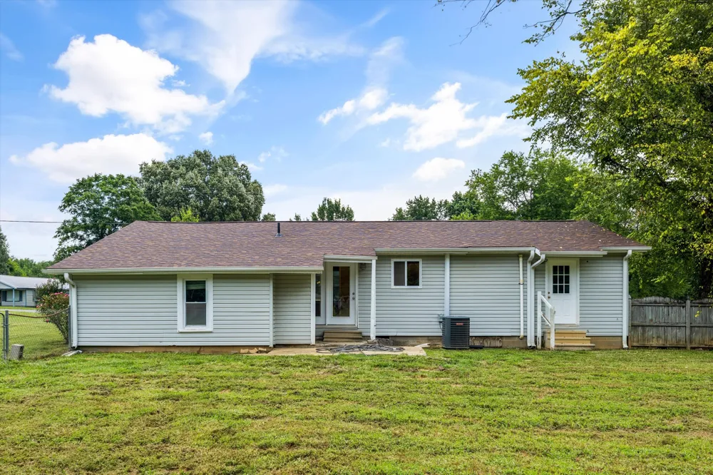 139 Quick School Rd Fayetteville, TN 37334