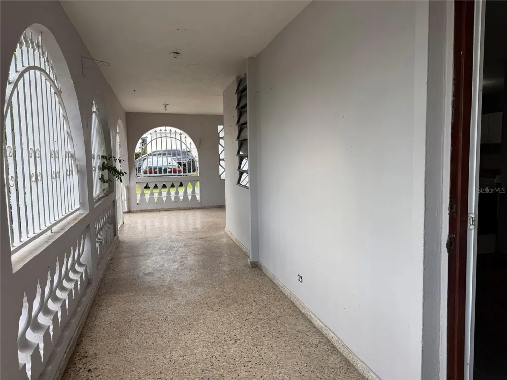 Calle 5 Blq 4 J 21 VILLAS DEL REY Caguas, PR 00725