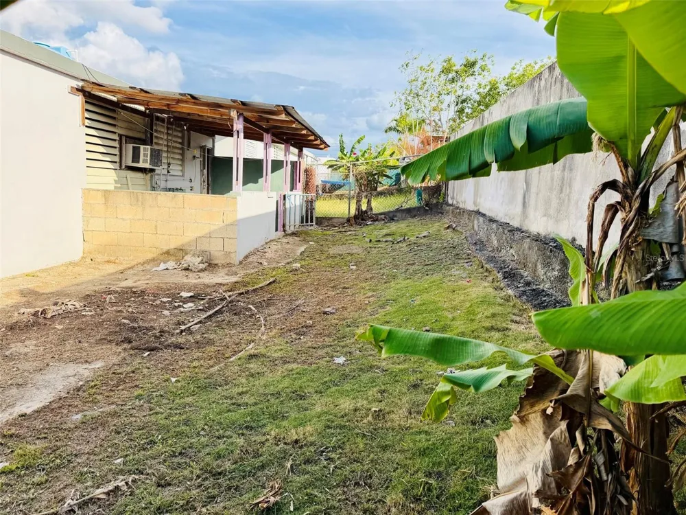Calle 5 Blq 4 J 21 VILLAS DEL REY Caguas, PR 00725