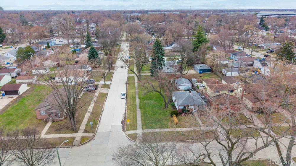 Powers Avenue Dearborn Heights City, MI 48125