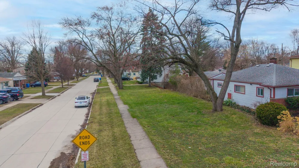 Powers Avenue Dearborn Heights City, MI 48125