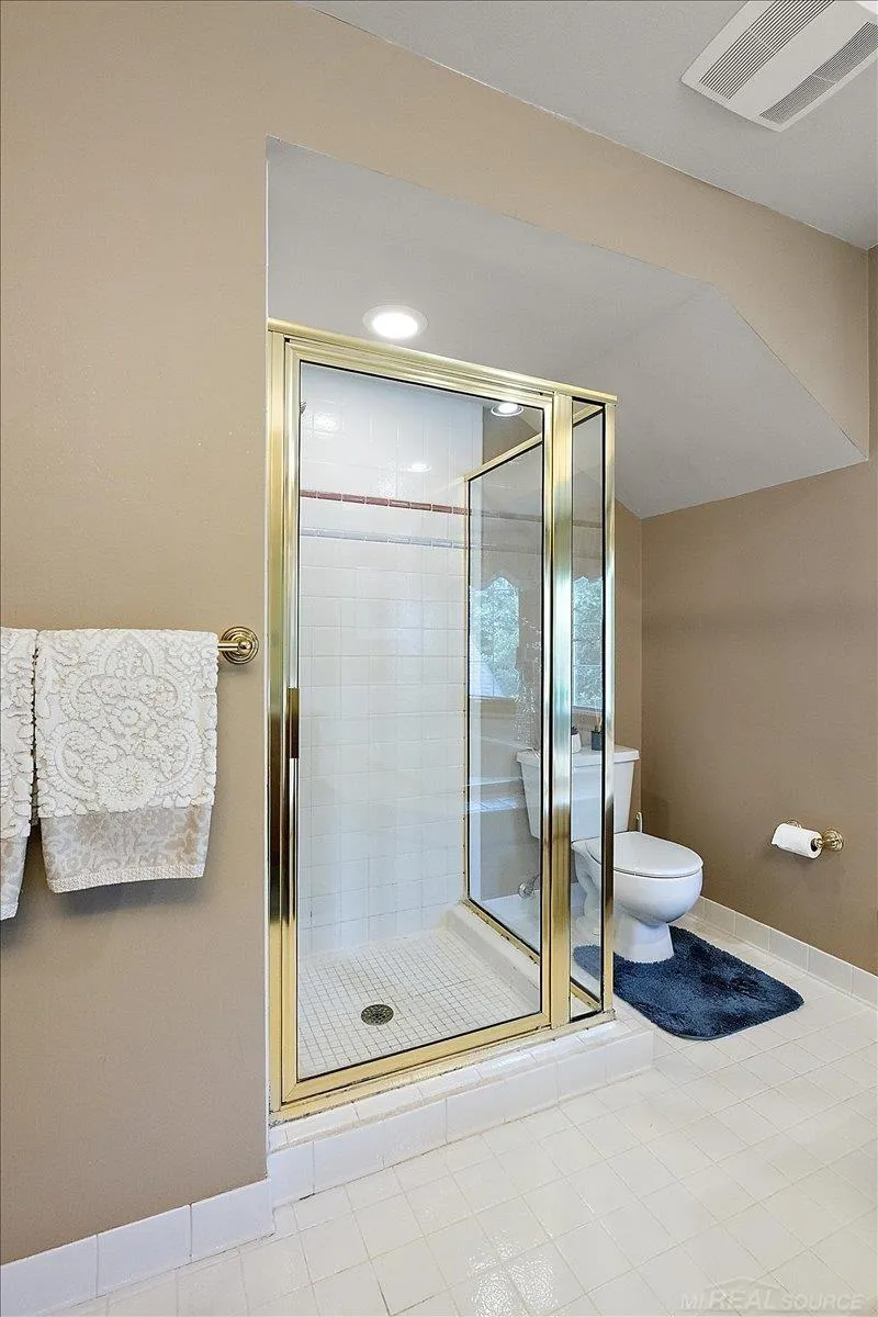 14978 Cadillac Drive Shelby Charter Township, MI 48315
