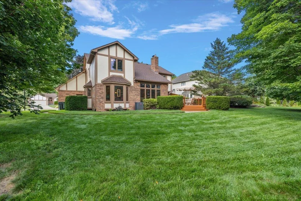 14978 Cadillac Drive Shelby Charter Township, MI 48315