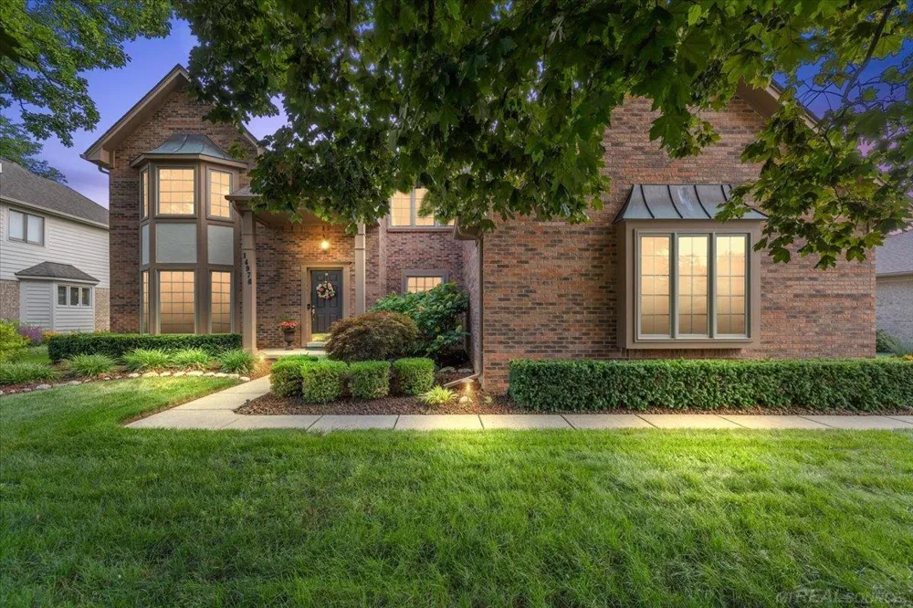 14978 Cadillac Drive Shelby Charter Township, MI 48315