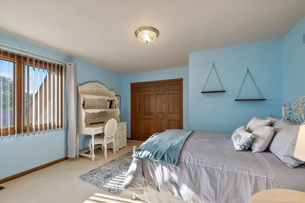 14978 Cadillac Drive Shelby Charter Township, MI 48315