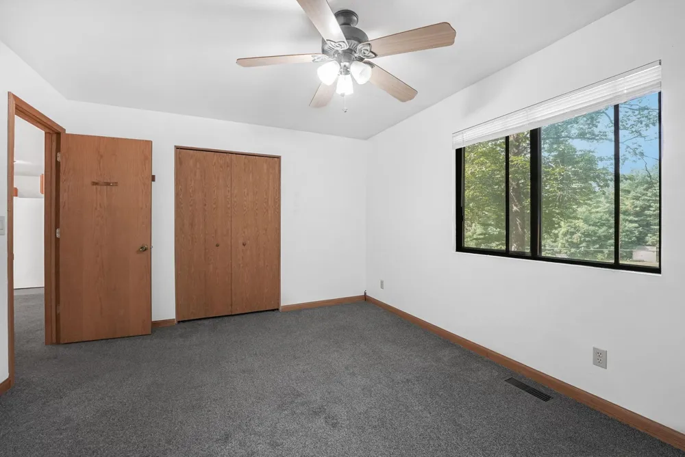 1392 Valley Drive Garfield Charter Township, MI 49685