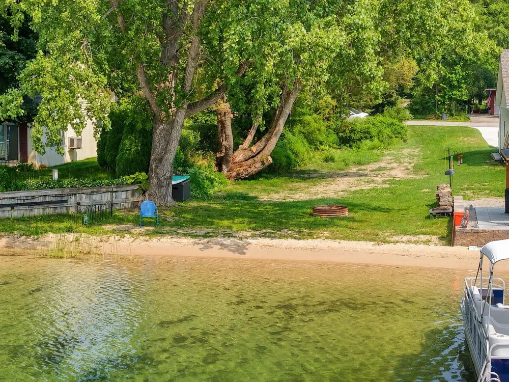 1392 Valley Drive Garfield Charter Township, MI 49685