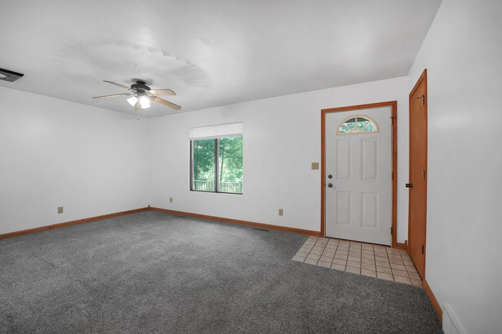 1392 Valley Drive Garfield Charter Township, MI 49685